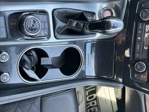 Used 2018 Nissan Maxima Platinum w/ Interior Lighting Package image 25