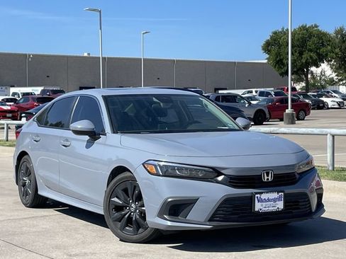 Used 2024 Honda Civic EX image 2