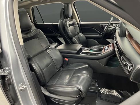 Used 2020 Lincoln Aviator Grand Touring w/ Equipment Group 302A image 32