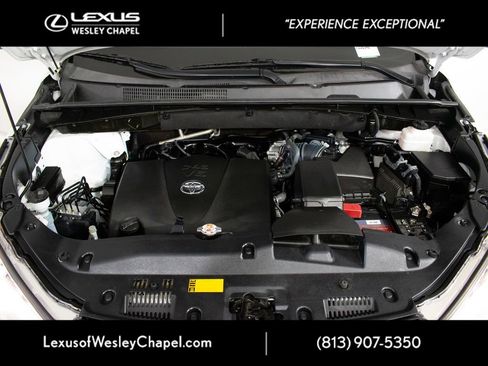 Used 2019 Toyota Highlander XLE image 14