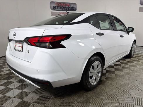 Used 2024 Nissan Versa S FWD image 3