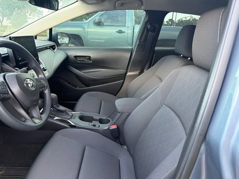 Used 2026 Toyota Corolla LE FWD image 2