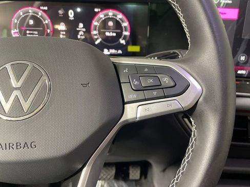 New 2026 Volkswagen Tiguan SE image 14