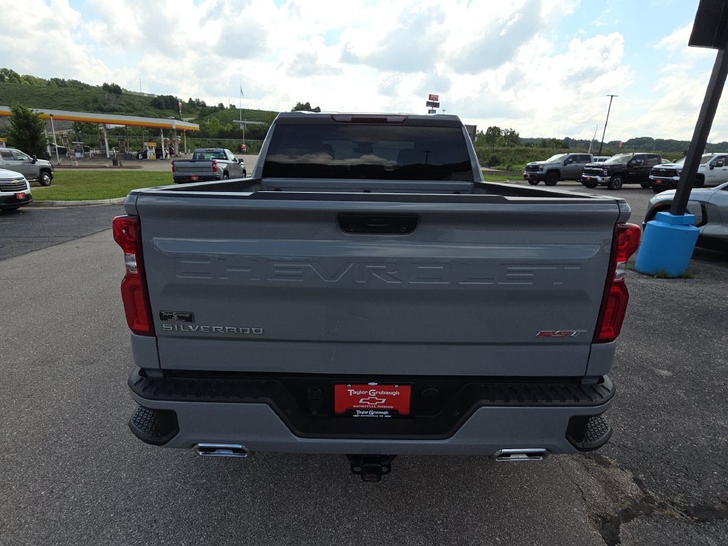 Used 2024 Chevrolet Silverado 1500 RST w/ Z71 Off-Road Package AWD/4WD image 7