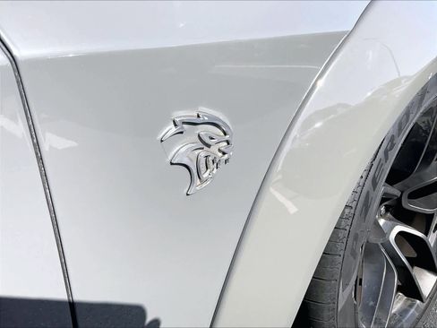 Used 2018 Dodge Challenger SRT Hellcat image 10