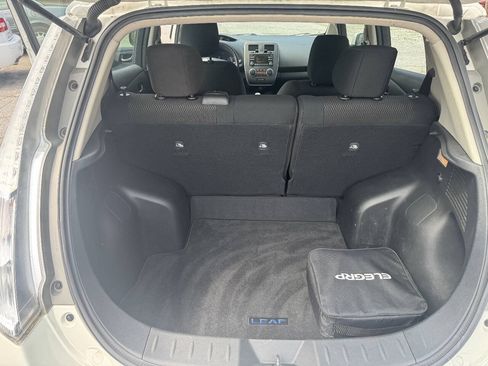 Used 2015 Nissan Leaf S w/ Charge Package FWD image 14