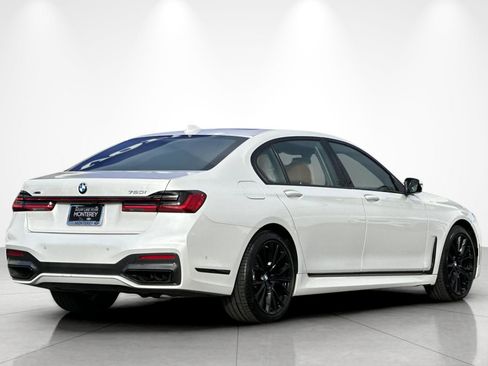 Used 2022 BMW 750i xDrive w/ Luxury Rear Seating Package image 6