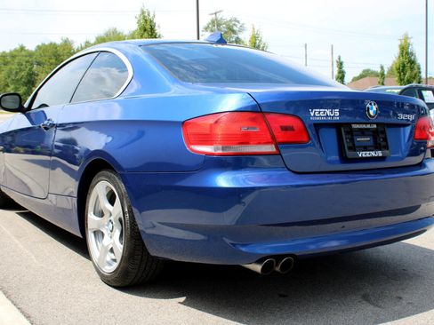 Used 2010 BMW 328i xDrive Coupe image 4