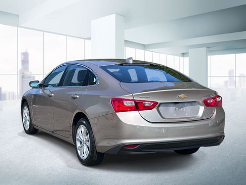 Used 2024 Chevrolet Malibu LT FWD image 3