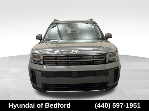 Used 2024 Hyundai Santa Fe Limited AWD/4WD image 2