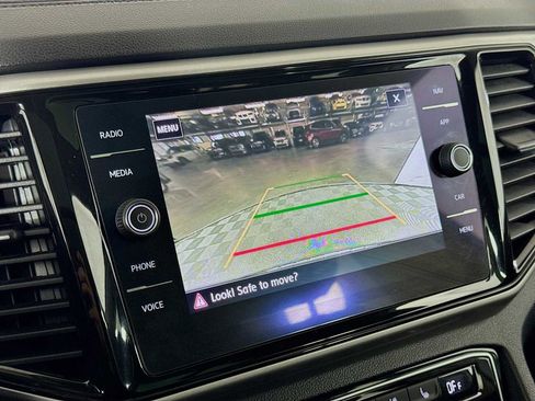 Used 2021 Volkswagen Atlas SEL Premium image 22