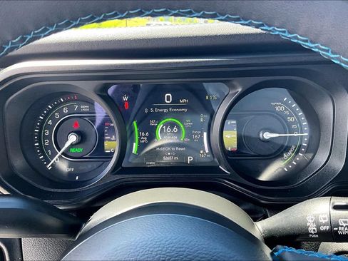 Used 2024 Jeep Wrangler Unlimited Rubicon 4xe AWD/4WD image 20