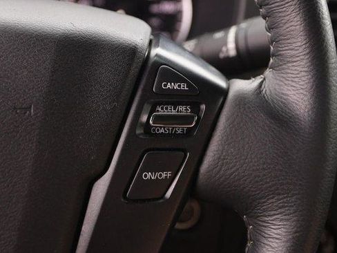 Used 2024 Nissan Frontier SV AWD/4WD image 12
