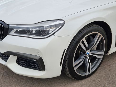 Used 2019 BMW 750i xDrive w/ Executive Package AWD/4WD image 11