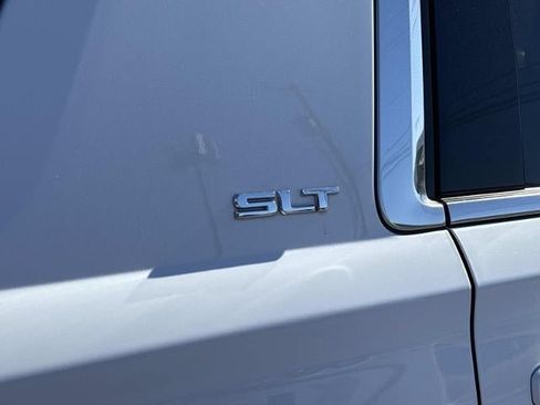 Used 2020 GMC Yukon XL SLT AWD/4WD image 6
