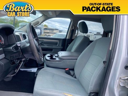 Used 2018 RAM 1500 Classic SLT AWD/4WD image 25