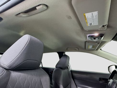 Used 2023 Toyota Corolla Cross LE image 18