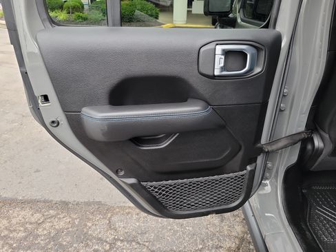 Used 2022 Jeep Wrangler Unlimited Rubicon 4xe w/ Steel Bumper Group AWD/4WD image 14