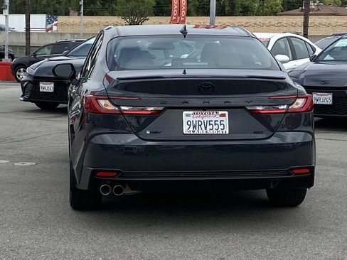 Used 2026 Toyota Camry SE FWD image 42