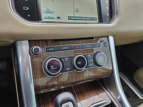 Used 2016 Land Rover Range Rover Sport HSE image 23