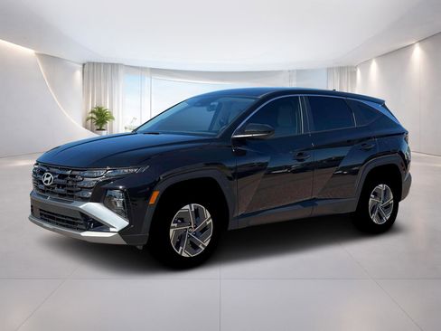 New 2026 Hyundai Tucson Blue SE AWD/4WD image 2