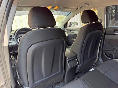 Used 2018 Hyundai Elantra SEL FWD image 27