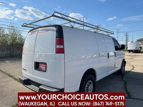 Used 2016 Chevrolet Express 2500 RWD image 3