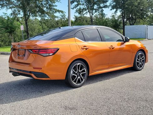 Certified 2024 Nissan Sentra SR w/ Lighting Package FWD image 6