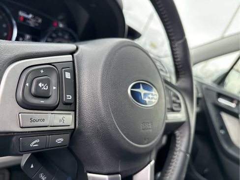 Used 2018 Subaru Forester 2.5i Limited w/ Popular Package #3B image 11