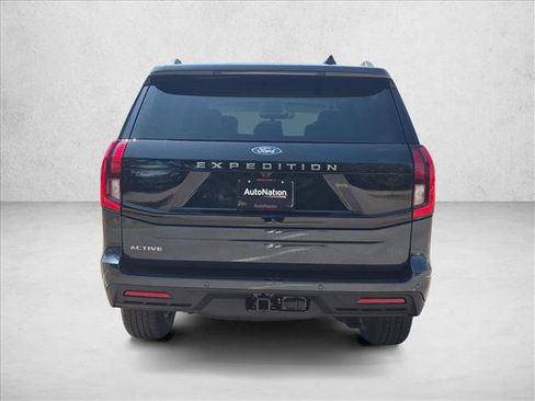 New 2026 Ford Expedition Active RWD image 9