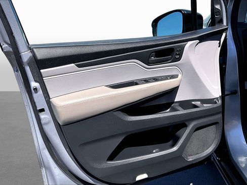Used 2018 Honda Odyssey EX-L image 17