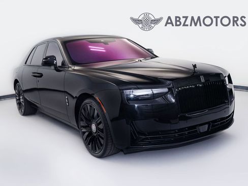 Used 2025 Rolls-Royce Ghost image 1