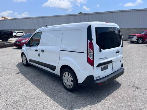 Used 2022 Ford Transit Connect XLT FWD image 5