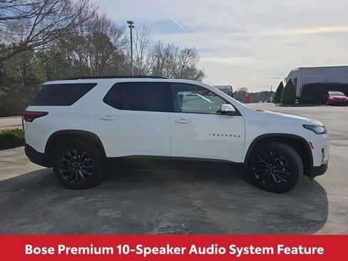 Used 2023 Chevrolet Traverse RS image 9