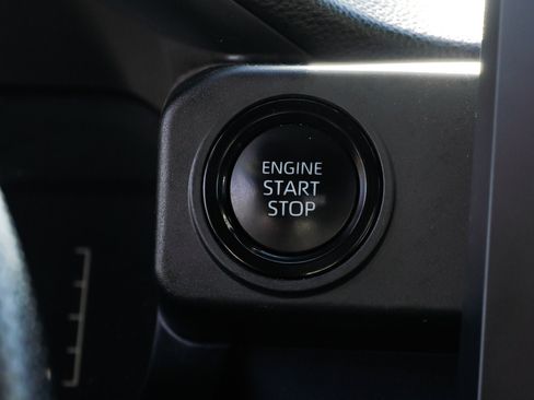 Certified 2024 Toyota Tacoma SR5 AWD/4WD image 35