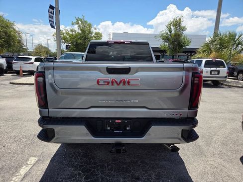 Used 2024 GMC Sierra 2500 AT4 AWD/4WD image 12