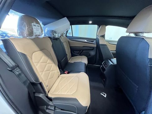 New 2026 Volkswagen Atlas Cross Sport SE image 24