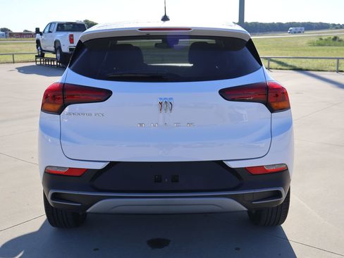 Used 2025 Buick Encore GX Preferred FWD image 7