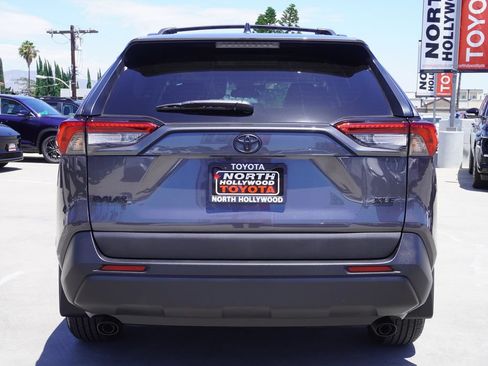 Used 2023 Toyota RAV4 XLE w/ Convenience Package FWD image 6