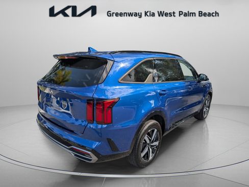 Used 2023 Kia Sorento S FWD image 7