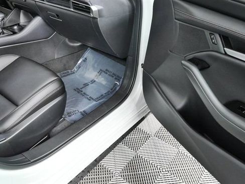 Used 2025 MAZDA MAZDA3 s Sport FWD image 22