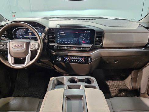 Used 2023 GMC Sierra 1500 SLT AWD/4WD image 10