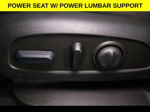 Used 2023 Chevrolet Equinox LT AWD/4WD image 6