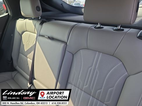 New 2026 Buick Envista Avenir image 25