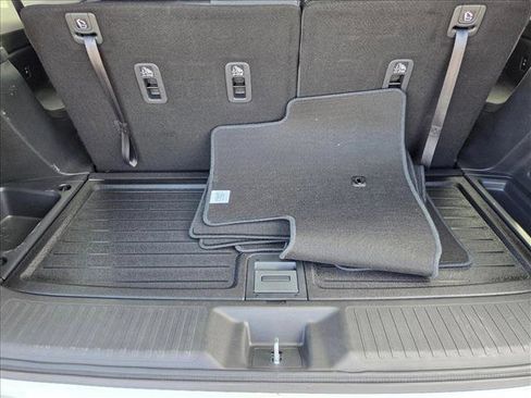 Used 2025 Honda Pilot Touring image 6