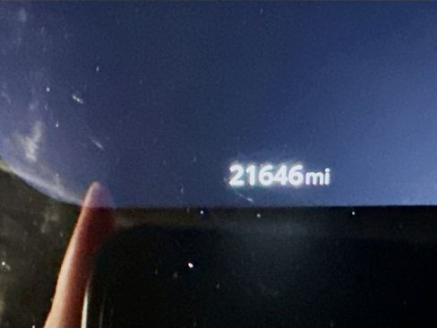 Used 2025 Toyota Tacoma TRD Sport w/ TRD Sport Upgrade Package image 19