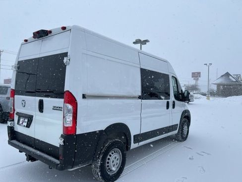 Used 2025 RAM ProMaster 3500 w/ Crew Van Package image 6