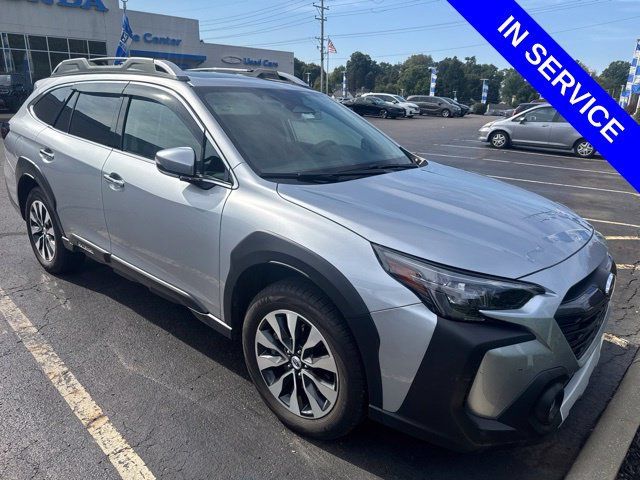 Used 2025 Subaru Outback Touring AWD/4WD image 1