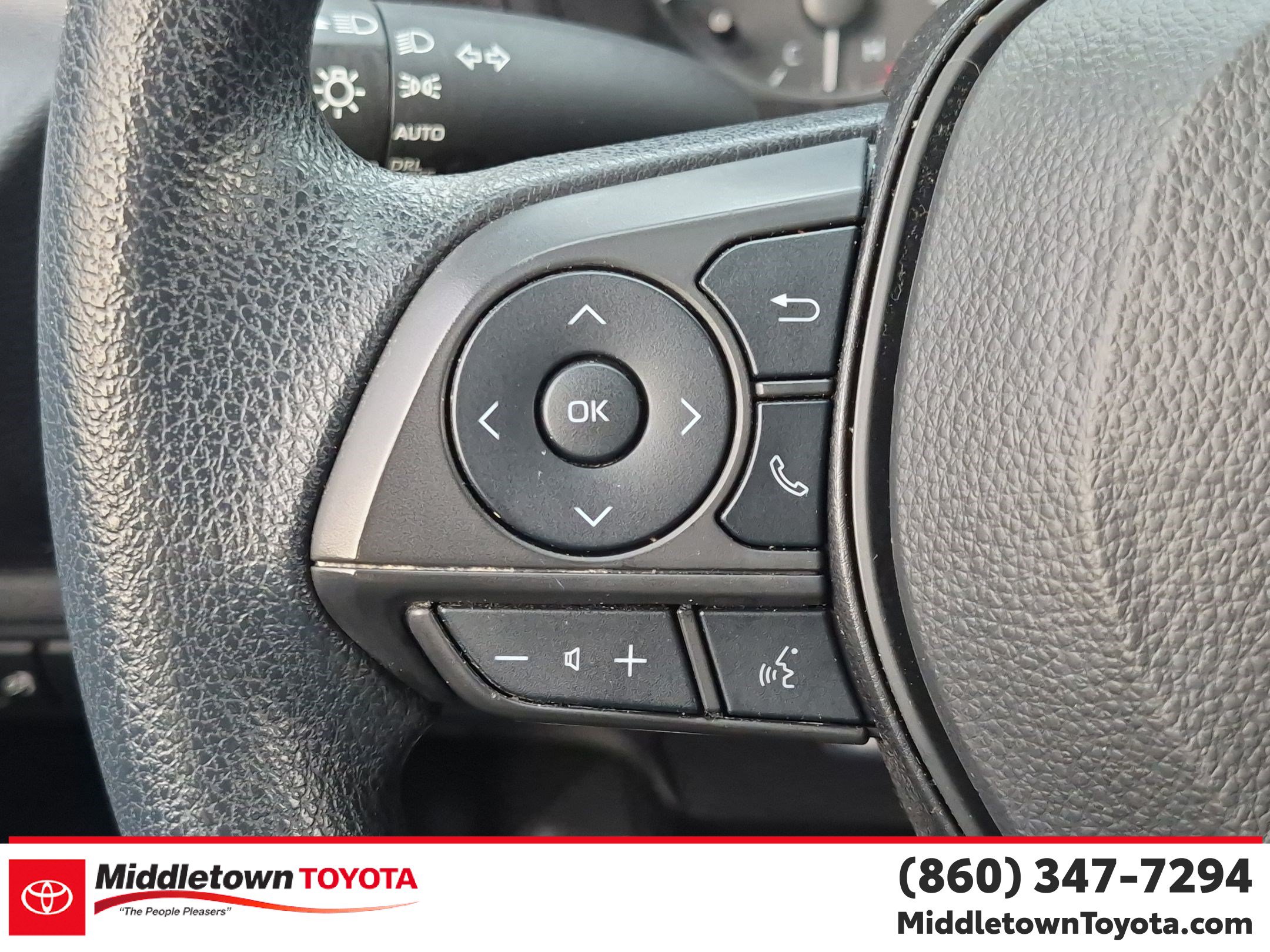 Used 2024 Toyota Corolla LE FWD image 19