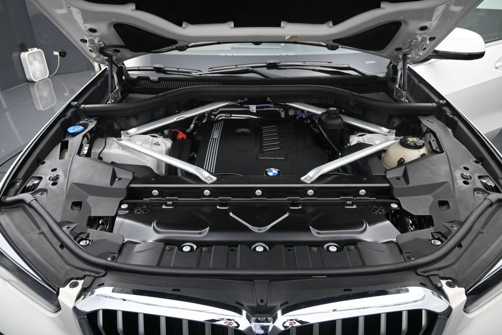 Used 2022 BMW X5 sDrive40i w/ Premium Package RWD image 17